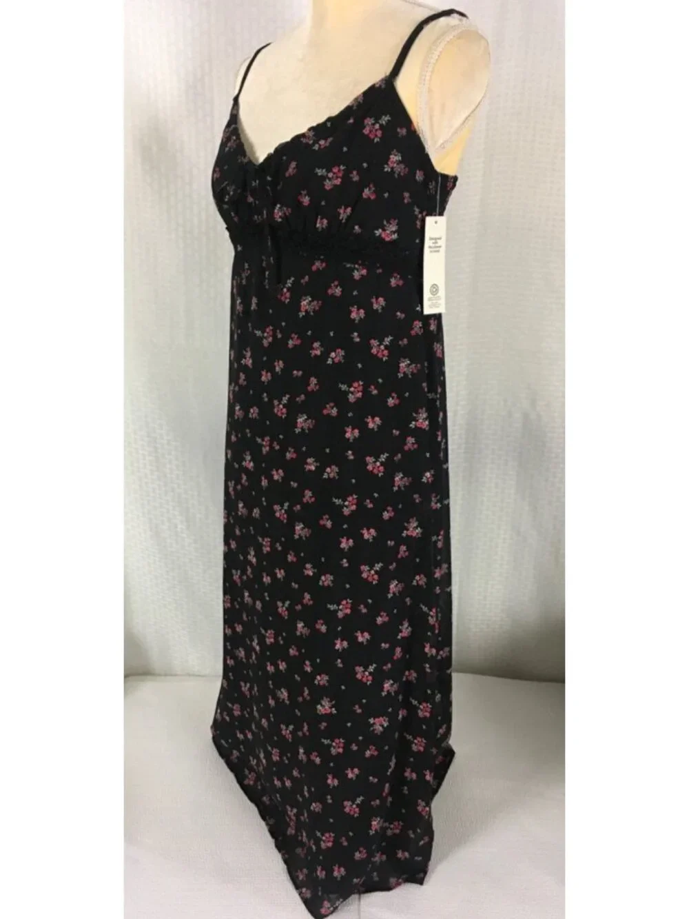 No Boundaries Dress Size M  Black w Pink Red Flowers High Waist Sleeveless New - Picture 6 of 16